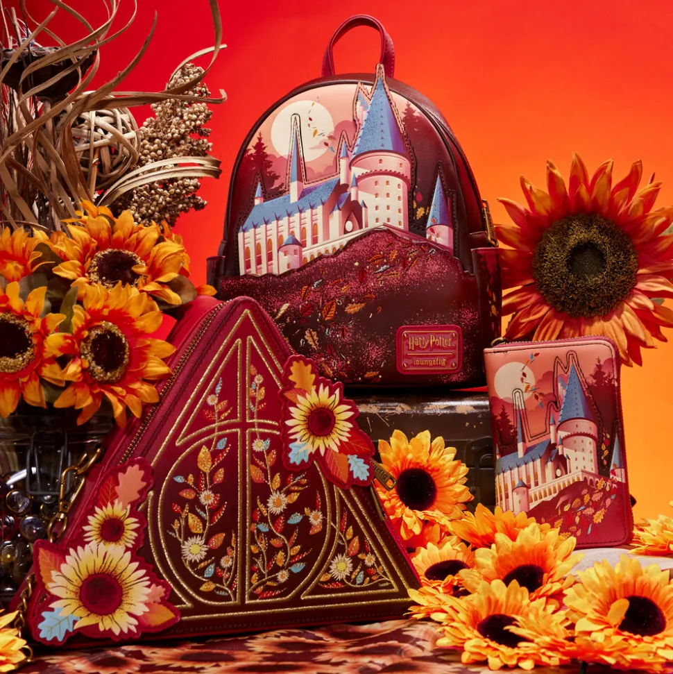 Harry Potter Wallets< Hogwarts Fall Leaves Zip Around Wallet